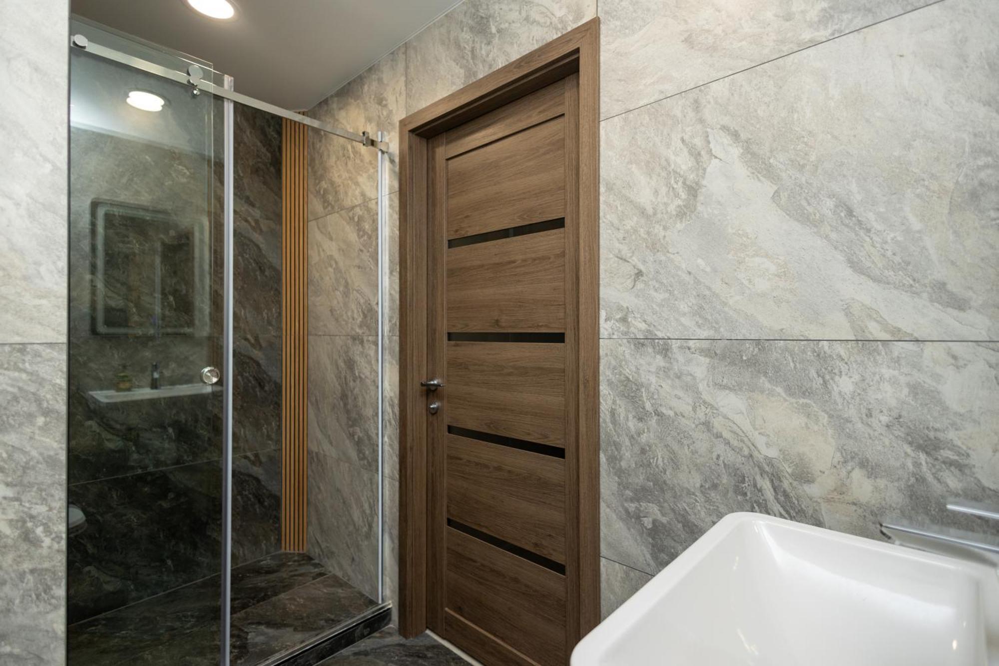 צ'יסינאו Iris Hotel מראה חיצוני תמונה