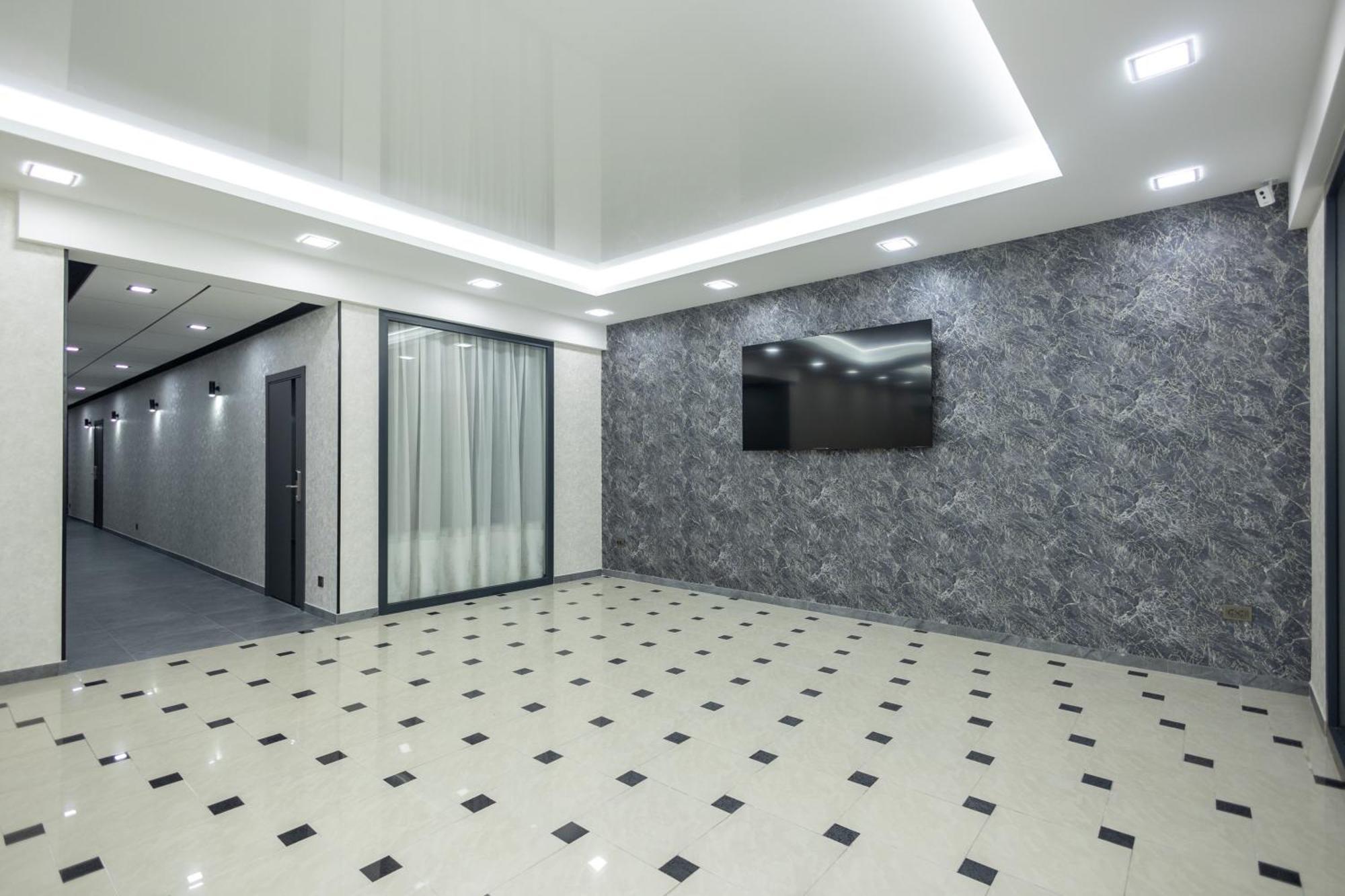 צ'יסינאו Iris Hotel מראה חיצוני תמונה