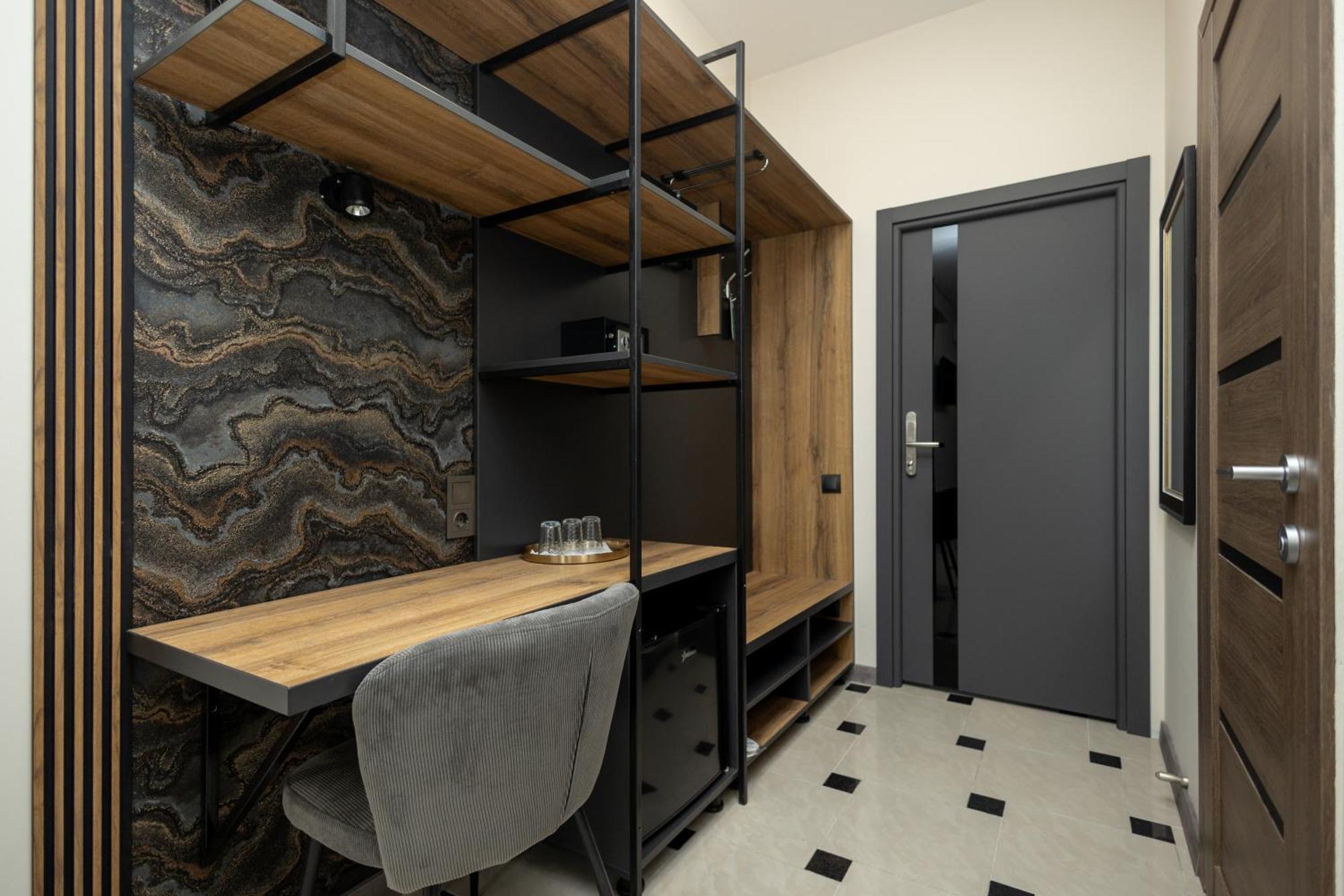 צ'יסינאו Iris Hotel מראה חיצוני תמונה